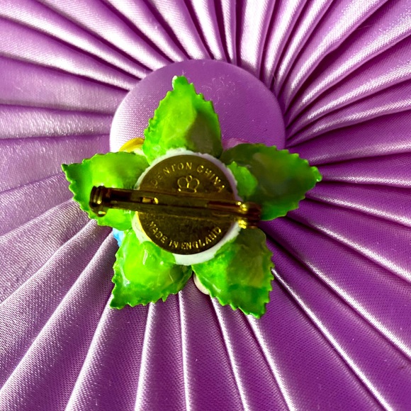 DENTON China brooch - Picture 5 of 5